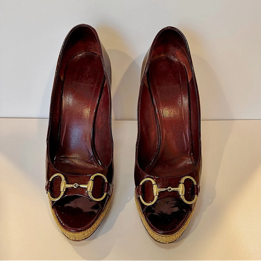 Gucci Burgundy Patent Leather Sandal W Bamboo Platform & Horsebit Accent Sz 8.5 - Picture 2 of 15
